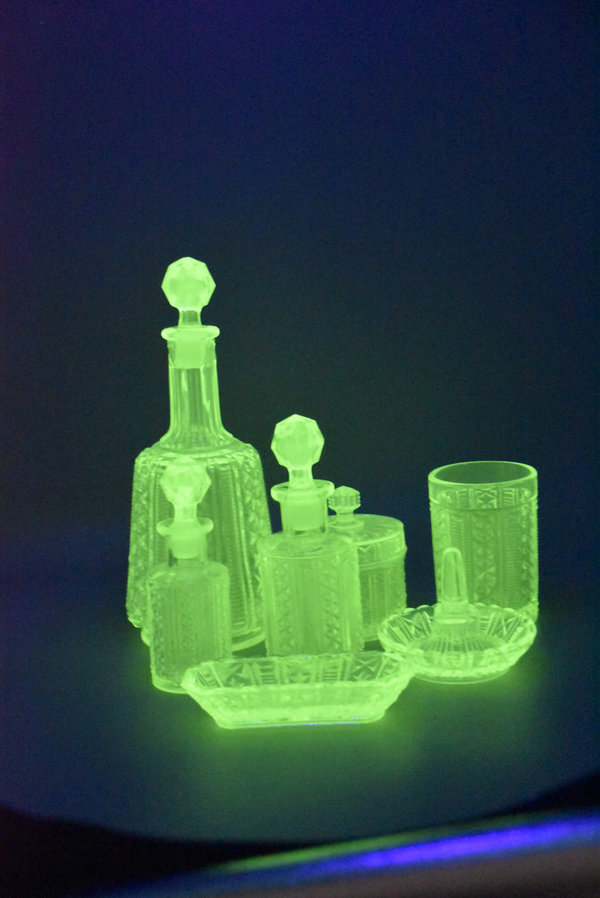 Anna Groen Uranium glas